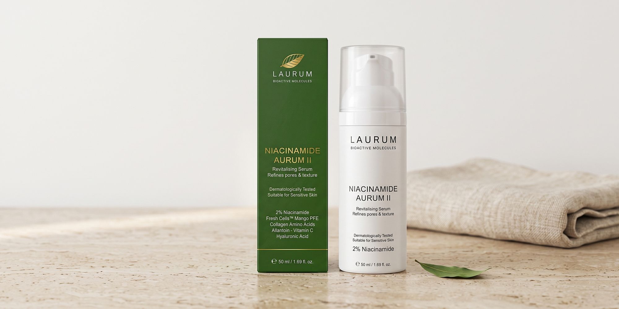 Sérum Niacinamide Aurum II de LAURUM junto a su estuche verde